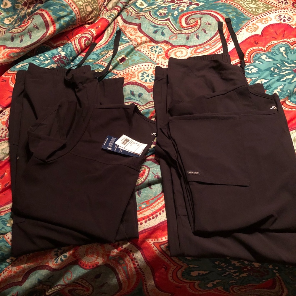 Jockey scrubs
